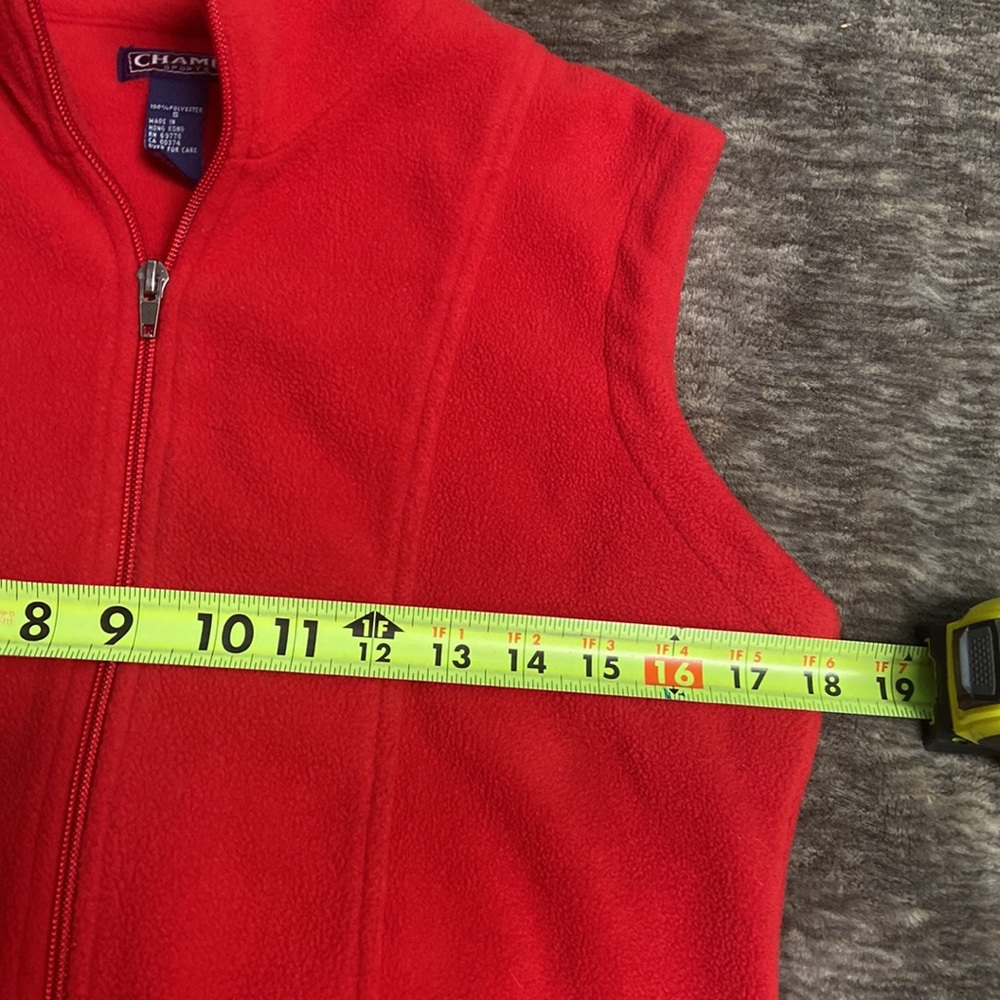 HPโค๏ธ! VTG Champs Sports Red fleece zip up vest. In EUC 90โs. Soft & warm! - Picture 4 of 8